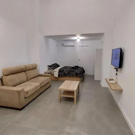 Luxury Apartment 1 A 5 Min De La Estacion De Bus Y Tren Maria Zambrano Malaga Exterior photo