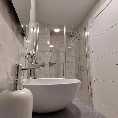 Luxury Apartment 1 A 5 Min De La Estacion De Bus Y Tren Maria Zambrano Malaga Exterior photo